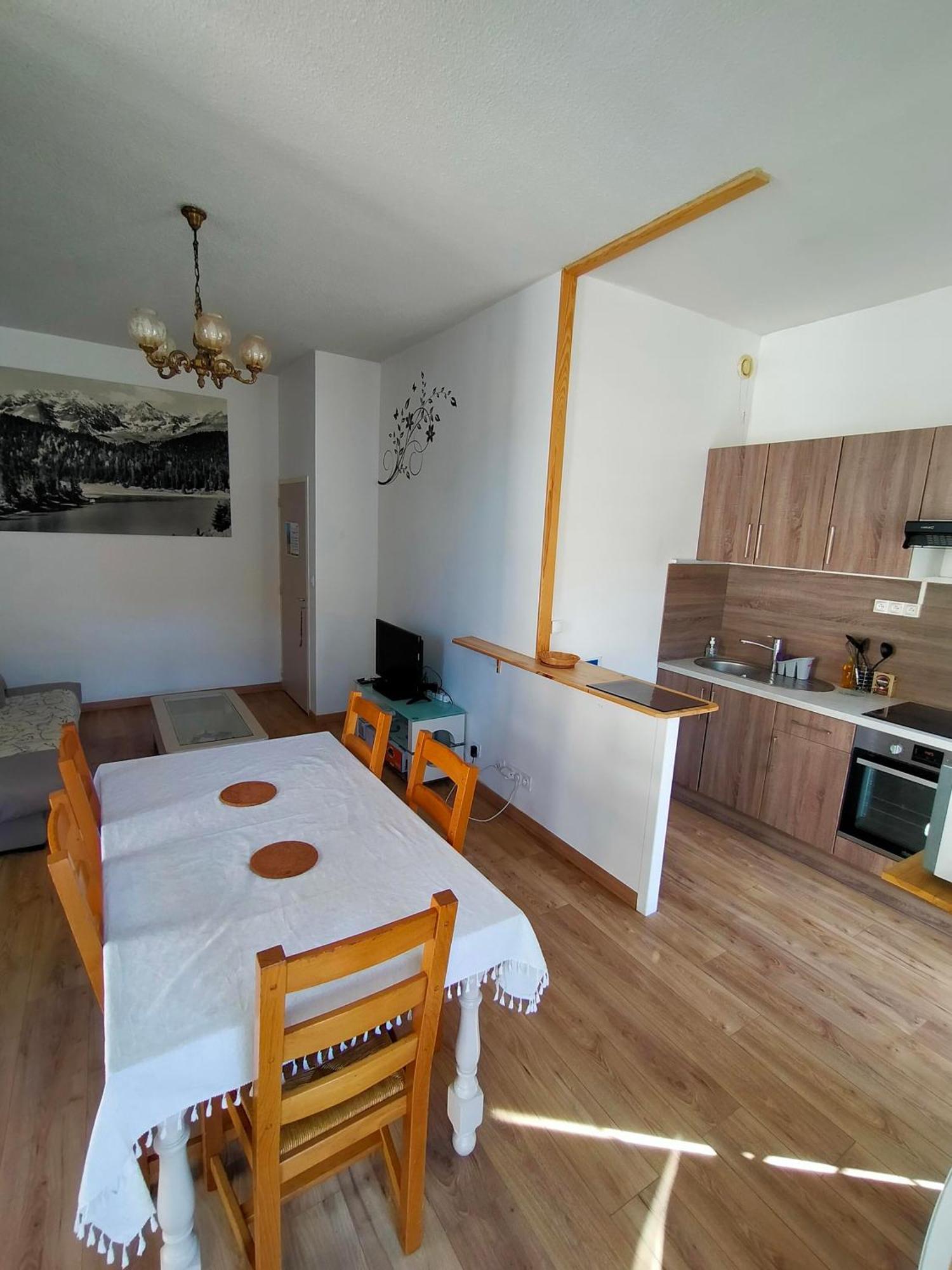 Le 6 Magnifique Appt Bagneres-De-Bigorre 3Etoiles Apartment Bagian luar foto